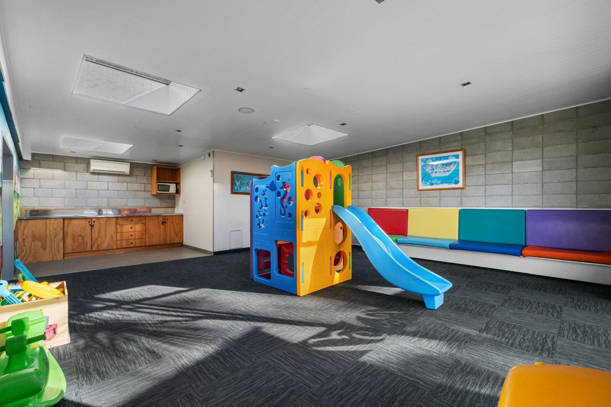 Tasman Holiday Parks - Waihi Beach מראה חיצוני תמונה The children's playroom